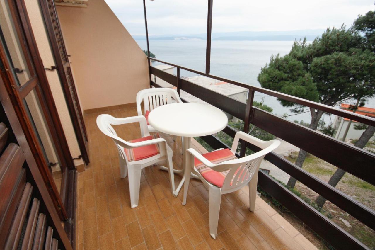 Apartments By The Sea Nemira, Omis - 5884 Tice Экстерьер фото